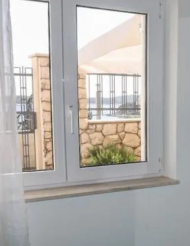 Adria Διαμέρισμα Χβαρ